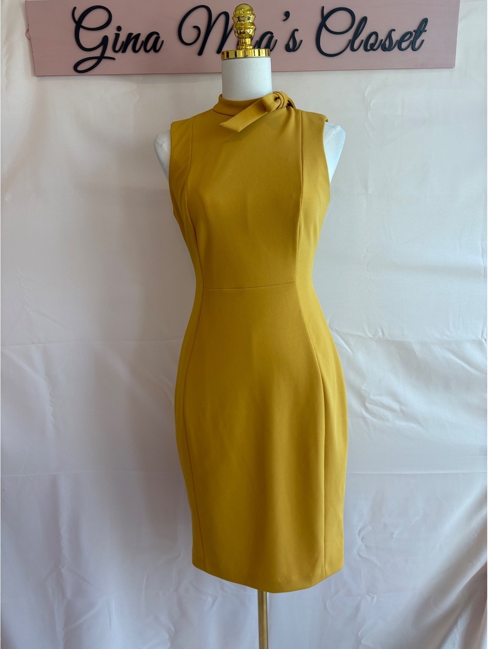 Calvin Klein Women's Mustard Yellow Sleeveless Sheath Dress Size 4